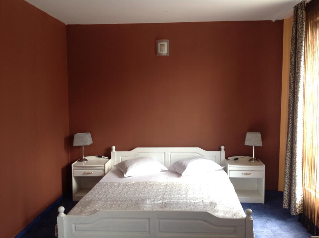 Hotel Shterev Sopot ภายนอก รูปภาพ